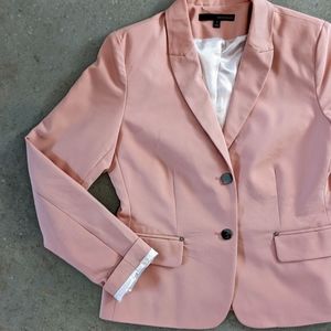 Blush pink blazer with modern buttons